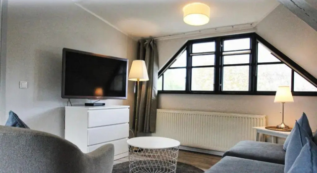 Ferienhaus Büdnerstube FeWo 4 Gartennutzung, ruhige Lage, Sauna- und Schwimmbadnutzung im Nachbarort Sellin, Boek Hotel Hotels in Usedom met zwembad, Zwembad
