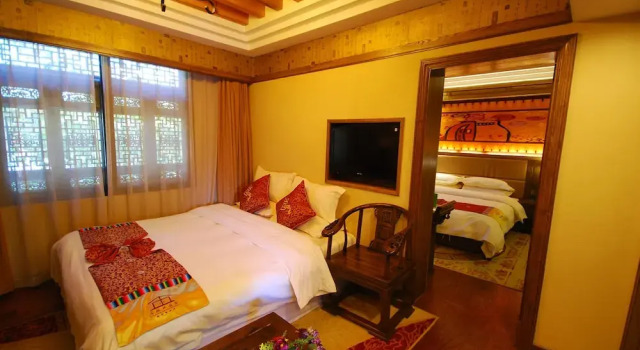 Семейный люкс Lijiang Golden Path Hospitality