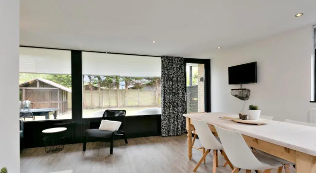 Horrelshoogte 15, cozy house with private garden near the beach - not for companies, Забронировать Отель Ауддорп 
