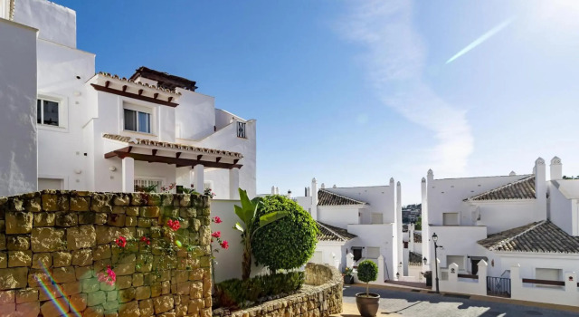 AR23- 3 bedroom apartment amazing views