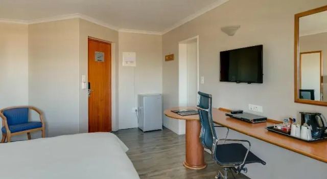 Номер Standard с видом на сад Protea Hotel by Marriott Cape Town Tyger Valley