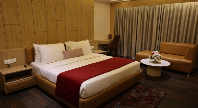 The Mahanta Boutique Hotel and Resort, Забронировать Курортный отель Курортные отели Мератх, Курортный отель