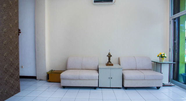 SPOT ON 2589 Marina Residence