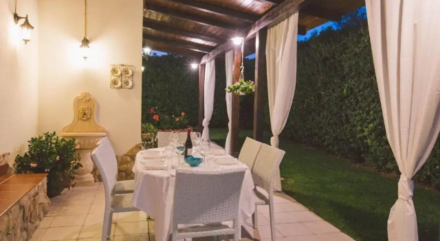 Вилла VILLA FERRADINA 4&2, Emma Villas
