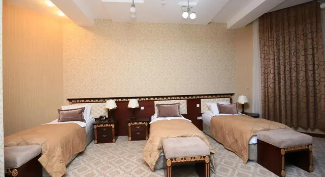 Трёхместный номер Standard Spring Hotel