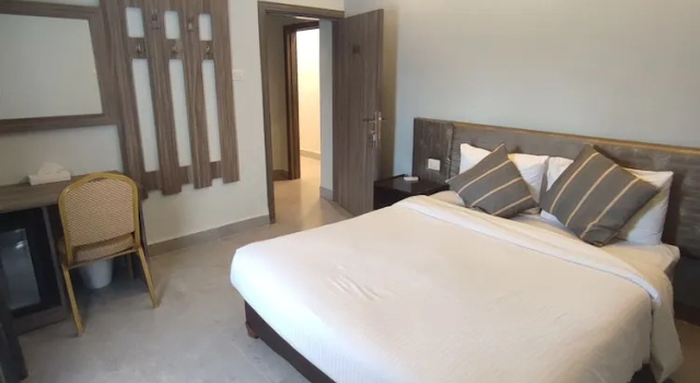 Standard Doppel Zimmer Black Iris Hotel