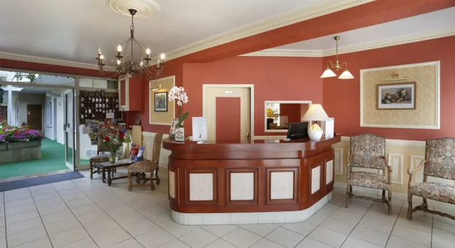 Hôtel de France - Restaurant Les Rois de France, Varaa Hotelli Hotellit Le Controis en Sologne aamiaisella, Aamiainen