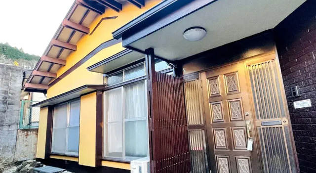 Hakone Lake Side Villa & Hot Springs