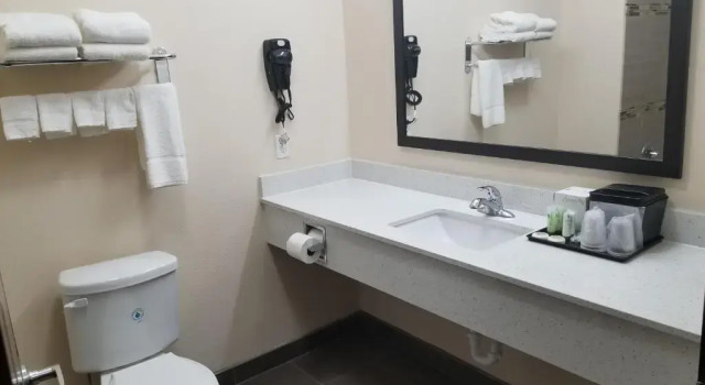 Номер Deluxe Scottish Inns & Suites Bay City, TX
