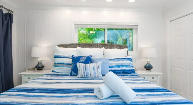 Take Me Away, Забронировать Отель Отели Sarasota Area 4 звезды, 4*