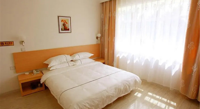 Northeast Pearl Hotel (Dalian Ansheng branch), Book Hotel Hotels in Liaoning with Parking, Parking