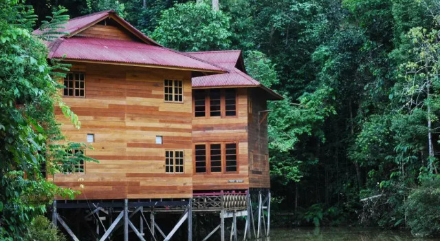 Шале с балконом и с красивым видом из окна Borneo Tropical Rainforest Resort