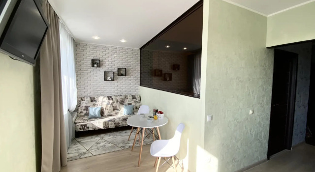 Live simply.<url> on Kazachye Luga Street, Book Apartment Hotels in Tyumen Region with Parking, Parking