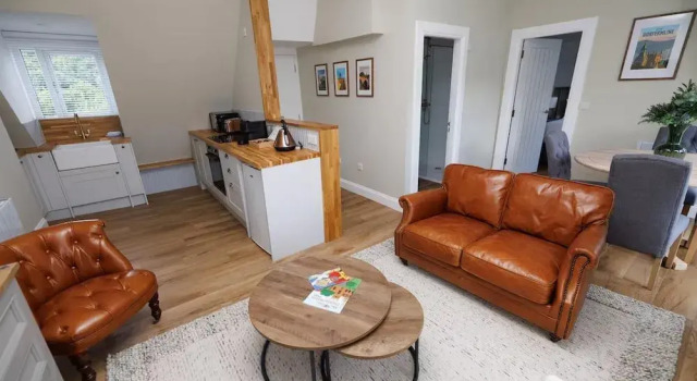 Cosy Apartment in the Heritage Quarter - Sleeps 2, Забронировать Апартаменты/квартира Данфермлин Файф, рядом с Музей «Место рождения Эндрю Карнеги»