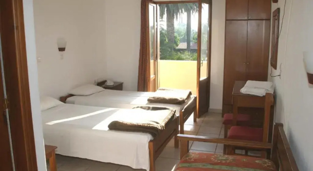 Трёхместный номер Standard Oasis Guesthouse