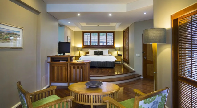 Люкс с балконом Green Island Resort