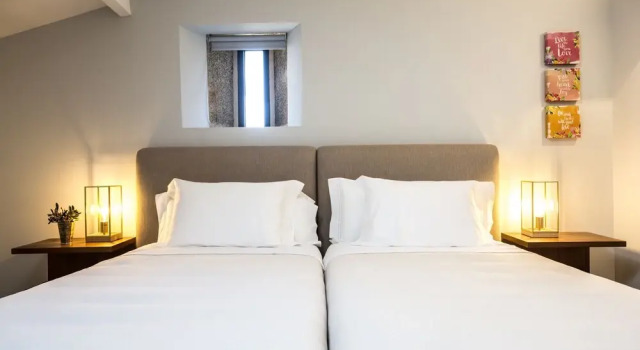 Lofts - Casa do Metro, Varaa Hotelli Hotellit Porto pysäköinnillä, Pysäköinti