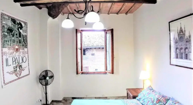 The Aerie - Il Nido Dell Aquila - Central 8bd Recentely Renovated, Забронировать Отель Сиена Siena Area, рядом с Национальный музей этрусской археологии