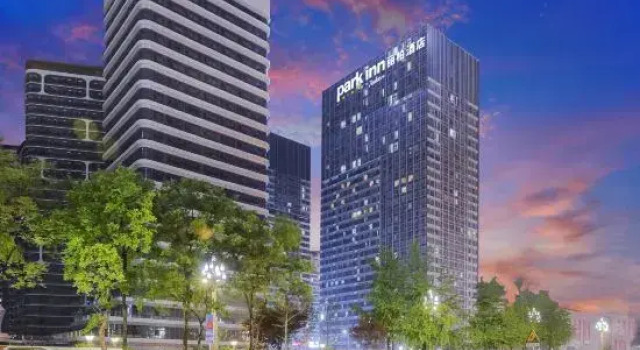 Park Inn by Radisson Chengdu FengHuang Mountain Sports Park, Забронировать Отель Отели Синду 4 звезды, 4*