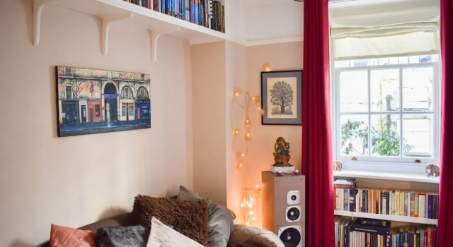 Vibrant and Quirky Garden Flat Central Brighton, Забронировать Отель Отели Исторического графства Суссекса 3 звезды, 3*