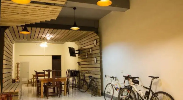 168 Hostel Puli