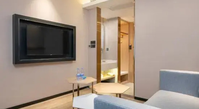 Люкс Luxury Chaoman Hotel -Guangzhou Shijing City Plaza Xiaoping Subway Station
