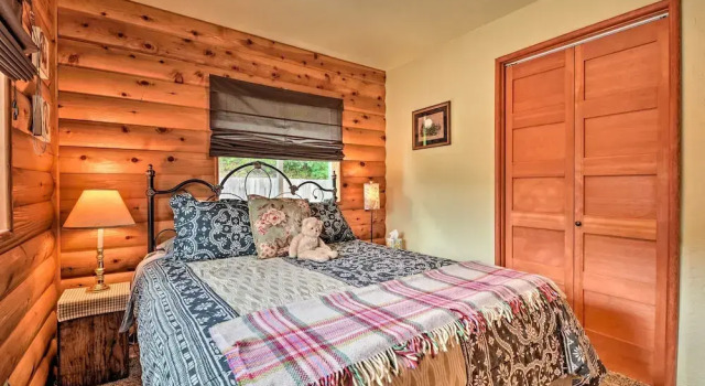 Gold Beach Apartment w/ Activities - 2 Mi to Ocean, Book Lejlighed Gold Beach Oregon Coast