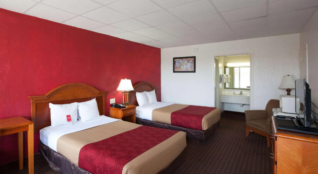 Четырёхместный номер Standard Edyn Hotel By Townhouse Wytheville US 52