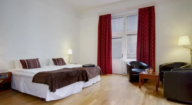 Полулюкс First Hotel Stadt