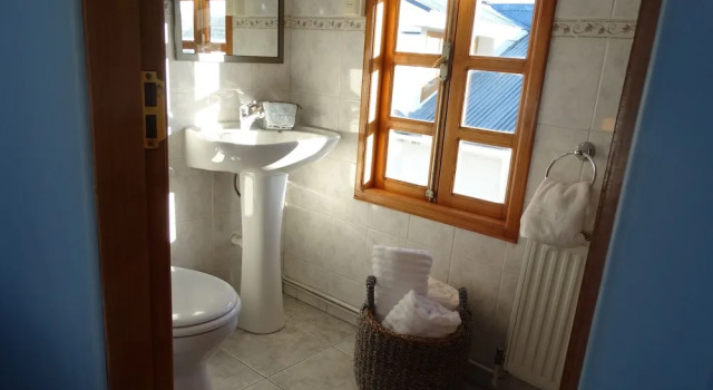 Номер Comfort Hostal Lago Cóndor