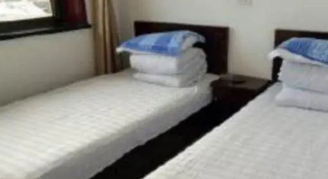 Farm Inn, Rezerwuj Pobyt na farmie Hotele w Jinzhong z parkingiem, Parking