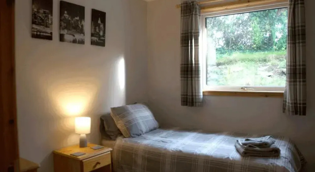 Lovely 3 Bedroom Bungalow Located in Drummore