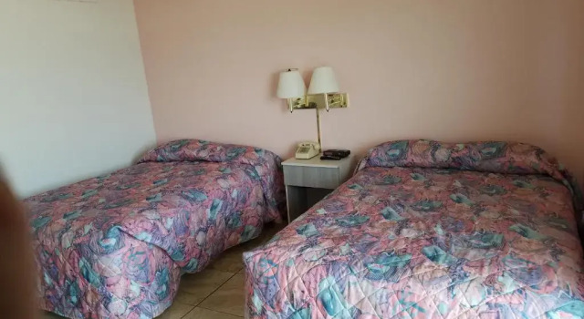 Люкс с 2 комнатами Beach Terrace Motor Inn