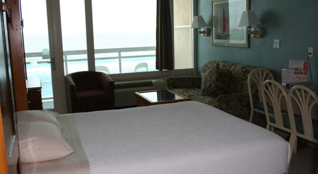 Georgian Inn Beach Club, Забронировать Отель Ормонд-Бич Daytona Beach Area