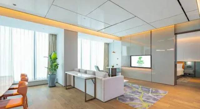 Семейный люкс c 1 комнатой Holiday Inn Changchun Oriental Plaza by IHG