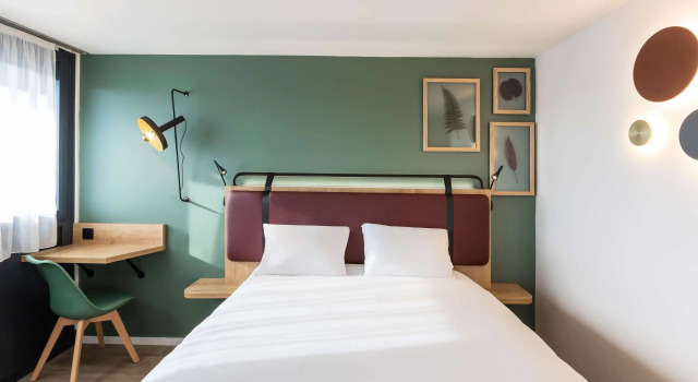 Четырёхместный номер Standard Campanile NATURE - La Rochelle Puilboreau