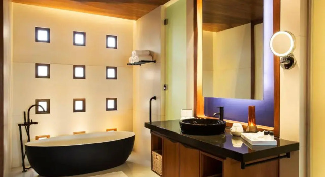Двухместный номер Classic с видом на бассейн InterContinental Chennai Mahabalipuram Resort by IHG