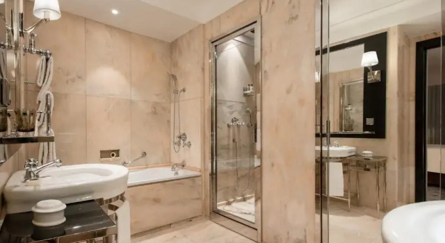 Люкс Deluxe c 1 комнатой Four Seasons Hotel Ritz Lisbon