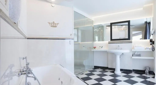 Двухместный люкс Deluxe Hotel Bloemendal, near Aachen
