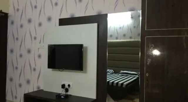 Hotel Jaiswal, Prenota Hotel Moga Punjab