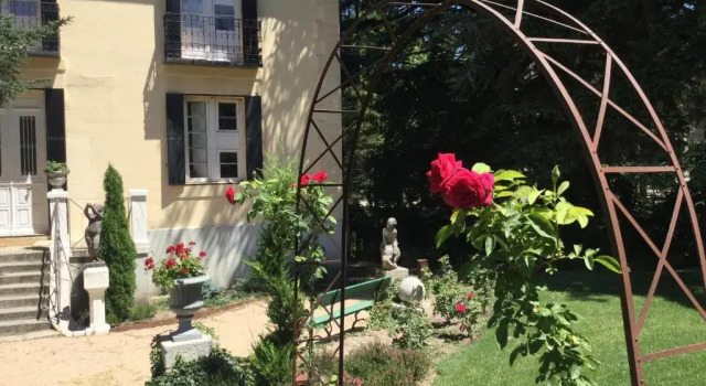 Finca Villa Ángeles, Varaa Villa Hotellit Madridin maakunta pysäköinnillä, Pysäköinti