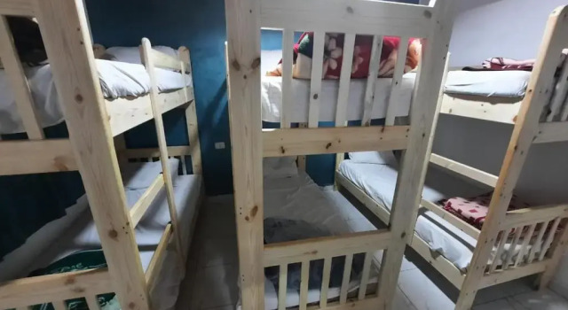 Кровать в общем номере (женский номер) Octopus Hotel