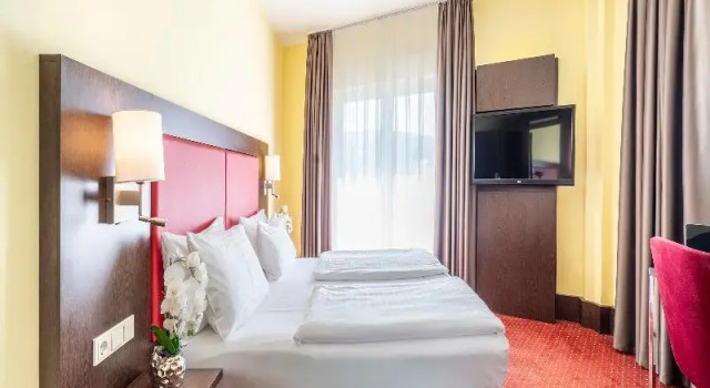 Двухместный номер Comfort с балконом PLAZA Premium Salzburg