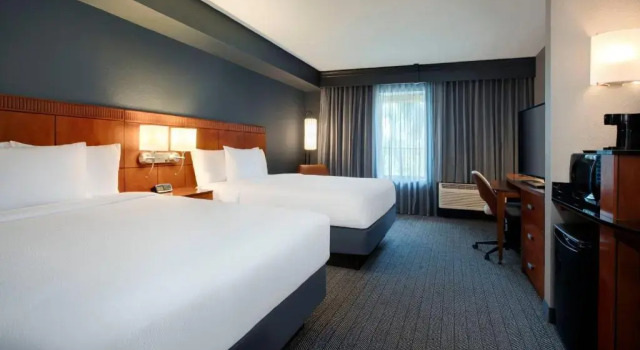 Четырёхместный номер Standard Courtyard Fort Lauderdale SW Miramar