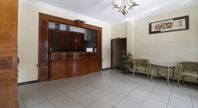 RedDoorz Plus near Jambi Prima Mall, Buchen Sie Hotel 3-Sterne-Hotels in Jambi, 3*
