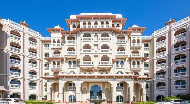 TAJ 5* Palm Jumeirah apartment with beach access