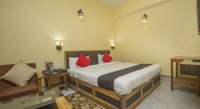 Townhouse OAK Hotel Regal Residency, Book Hotel Hotels in Sikkim with Parking, Parking