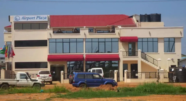 Airport Plaza Hotel