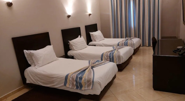 Трёхместная студия с балконом Résidence Hotelière Fleurie