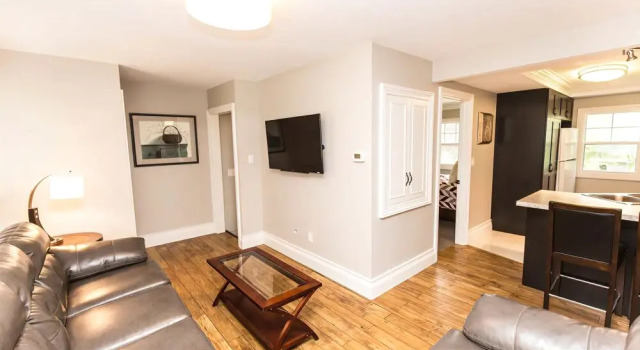 Stonehaven Niagara 8, Varaa Hotelli  